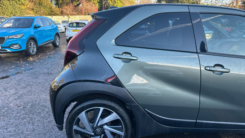 Toyota Aygo X 1.0 VVT-i Edge 5dr Petrol Hatchback